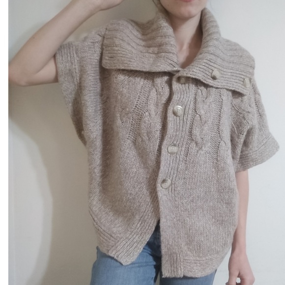 Old Navy Tan Cable Knit Cape Poncho size XL - Picture 4 of 10